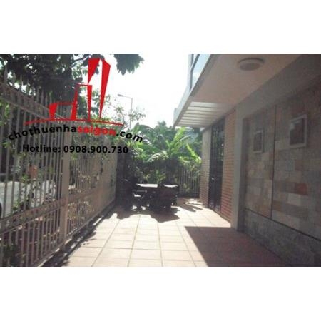cho thuê biệt thự đường nguyễn văn hưởng, khu thảo điền 1, quận 2