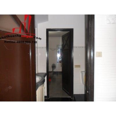 cho thuê biệt thự quận tân bình, đường nguyễn văn trỗi, giá 2500$/tháng