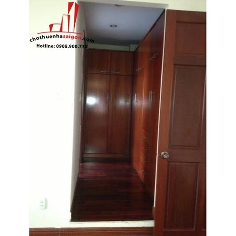 cần cho thuê biệt thự  quận 2, đường nguyễn văn hưởng giá cho thuê:1600$/tháng