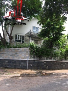cho thuê biệt thự quận 2, đường nguyễn văn hưởng giá cho thuê:5000$/tháng