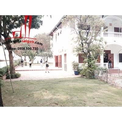 cho thuê biệt thự quận 2 ,đường trần ngọc diện giá cho thuê:3500$/tháng