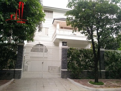 cần cho thuê villa nquận 2, khu combound fidico, phường thảo điền , giá cho thuê:3700$/tháng