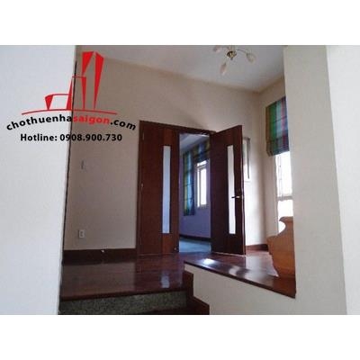 cho thuê biệt thự quận 2, khu combound fidico thảo điền giá cho thuê:2500$/tháng