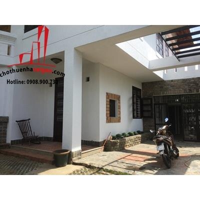 cho thuê villa khu combound thảo điền 2, quận 2, giá cho thuê:2200$/tháng