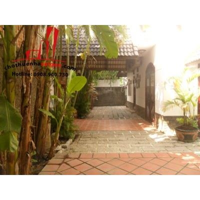 cho thuê biệt thự khu combound ABC trần não quận 2, giá 4500$