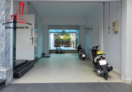 cho thuê biệt thự quận 2, đường xuân thủy giá cho thuê:100tr/tháng