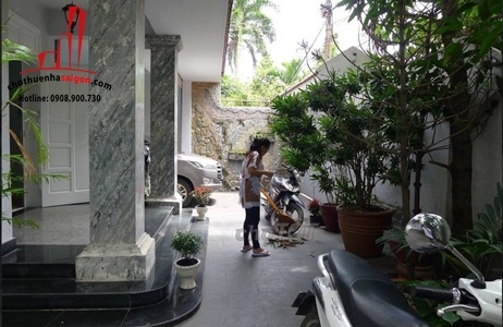 cho thuê biệt thự quận 2, đường xuân thủy giá cho thuê:100tr/tháng