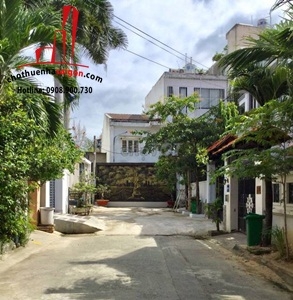 cho thuê biệt thự quận 2, đường xuân thủy giá cho thuê:100tr/tháng