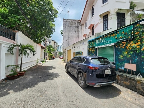 cho thuê biệt thự góc 3mt đường nguyễn cửu vân, p17, quận bình thạnh