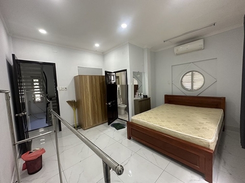 Cho thuê nhà hẻm xe hơi đường nguyễn cửu vân ,Phường 17, Quận Bình Thạnh