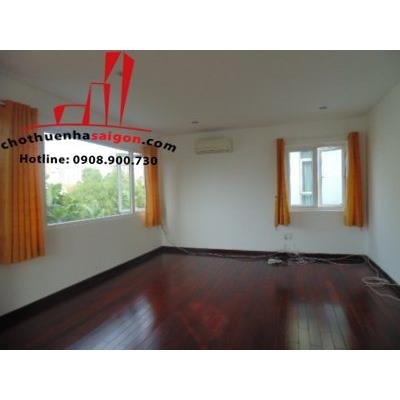 cho thuê biệt thự sân vườn đường nguyễn văn hưởng, quận 2