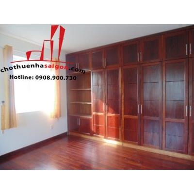 cho thuê biệt thự sân vườn đường nguyễn văn hưởng, quận 2