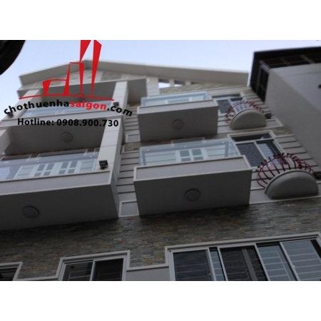 cần cho thuê villa quận tân bình ,đường bạch đằng, giá 1500$/tháng