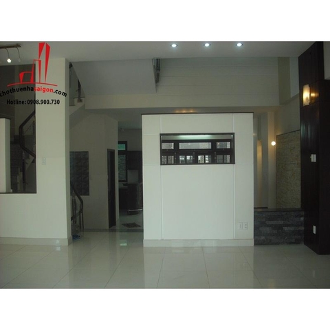 Cho thuê biệt thự phố khu compound Quận 2 - giá 1200$