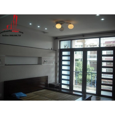 Cho thuê biệt thự phố khu compound Quận 2 - giá 1200$