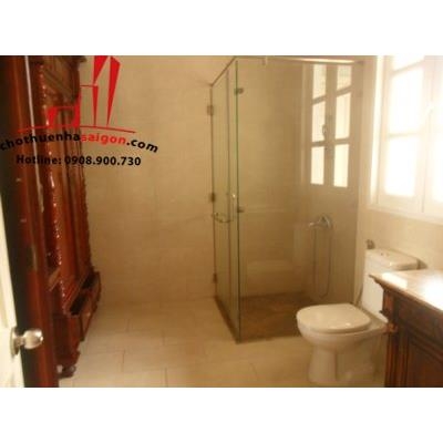 cho thuê nhà villa khu combound đường nguyễn văn hưởng, quận 2, giá 2700$/tháng
