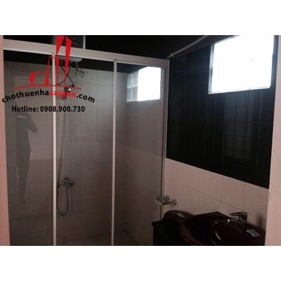 cần cho thuê villa quận phú nhuận, đường hồ biểu chánh giá cho thuê 2000$/tháng