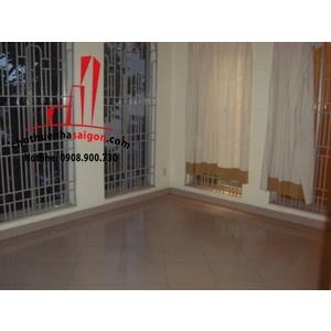 Cho thuê nhà quận Tân Bình, đường nội bộ khu sân bay, quận Tân Bình, Giá: 30 Triệu