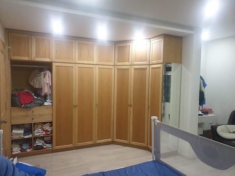 Cho thuê nhà nguyen căn quân 1.khu vip đường nguyễn văn nguyễn giá 40tr