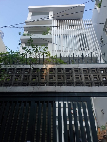 Cho thuê nhà nguyen căn quân 1.khu vip đường nguyễn văn nguyễn giá 40tr