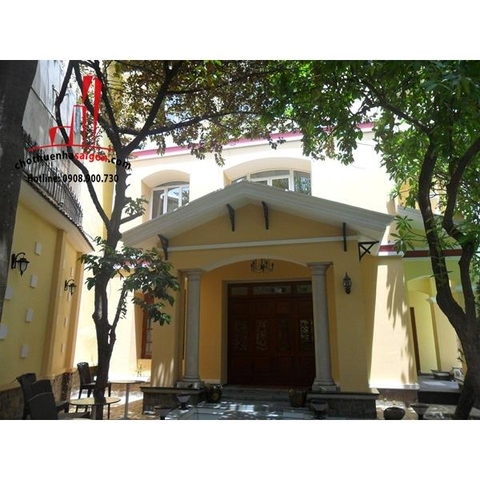 cho thuê villa quận phú nhuận, mặt tiền đường Hoàng Văn Thụ. Giá: 4500 usd