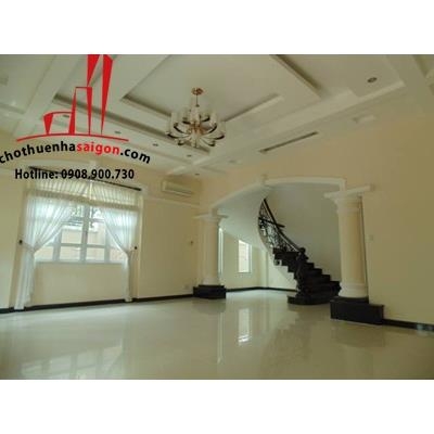 Cần cho thuê villa đường Thảo Điền, Quận 2, DT 600m2, giá 4200$/tháng