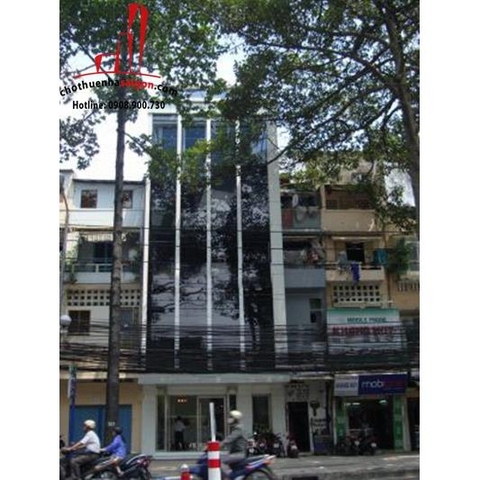 cho thuê văn phòng tầng trệt tòa nhà mặt tiền đường trần hưng đạo quận 1,diện tích 189m, giá 3000$/tháng