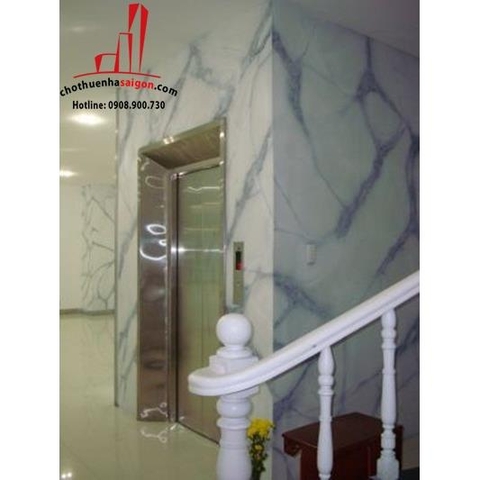 cho thuê văn phòng tầng trệt tòa nhà mặt tiền đường trần hưng đạo quận 1,diện tích 189m, giá 3000$/tháng