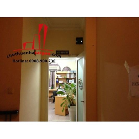 Cho thuê nhà quận 1, mặt tiền đường Tôn Đức Thắng