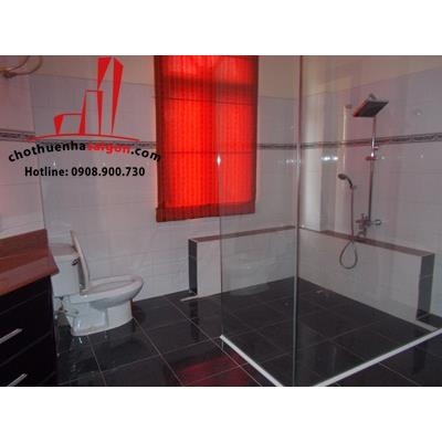 cho thuê villa quận 2,phường thảo điền giá cho thuê:2200$/tháng