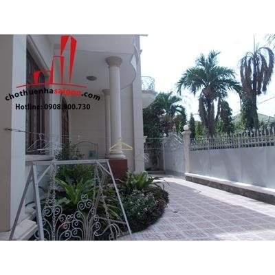 cho thuê villa quận 2,phường thảo điền giá cho thuê:2200$/tháng