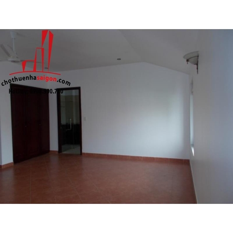 Cho thuê Villa Quận 2, khu Thảo Điền, giá 2000$