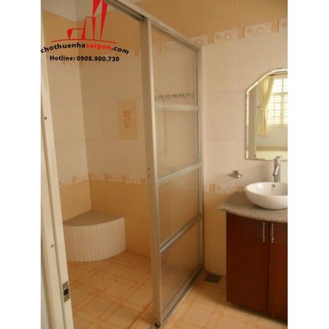 cho thuê biệt thự phường thảo điền quận 2, đường quốc hương, giá 2000$/tháng