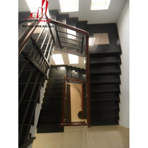 cho thuê biệt thự phường thảo điền quận 2, đường quốc hương, giá 2000$/tháng