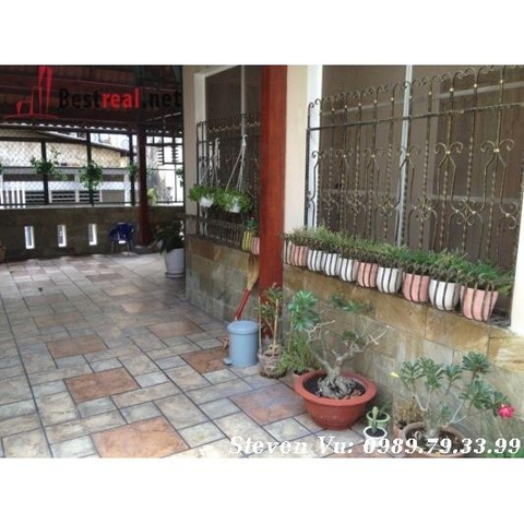 cho thuê biệt thự quận 1, đường bùi viện giá 1500$