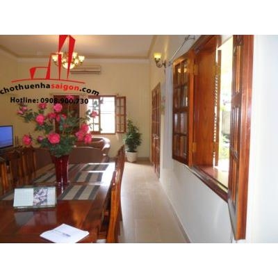 cho thuê biệt thự quận 2, biệt thự sân vườn,phường thảo điền giá 3000$
