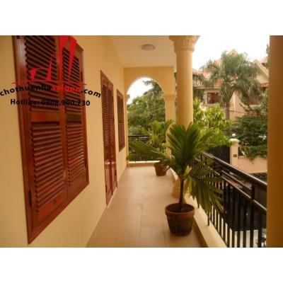 cho thuê biệt thự quận 2, biệt thự sân vườn,phường thảo điền giá 3000$