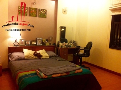 cho thuê villa quận 2 đường  báo chí, phường thảo điền giá cho thuê:1600$/tháng