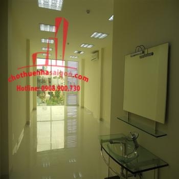Cho thuê nhà Quận Phú Nhuận, mặt tiền đường Huỳnh Văn Bánh