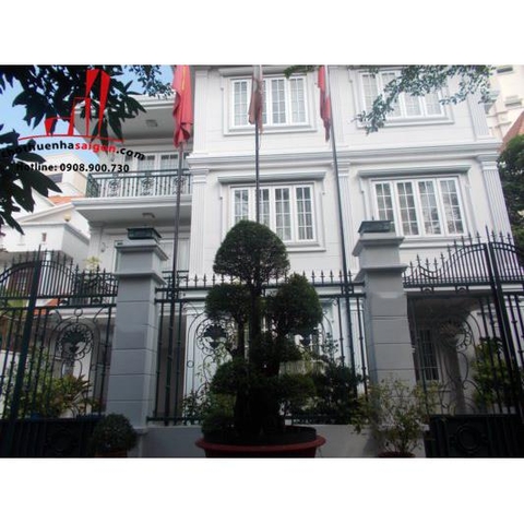 cho thuê biệt thự sân vườn quận 2, phường thảo điền giá cho thuê:4000$/tháng