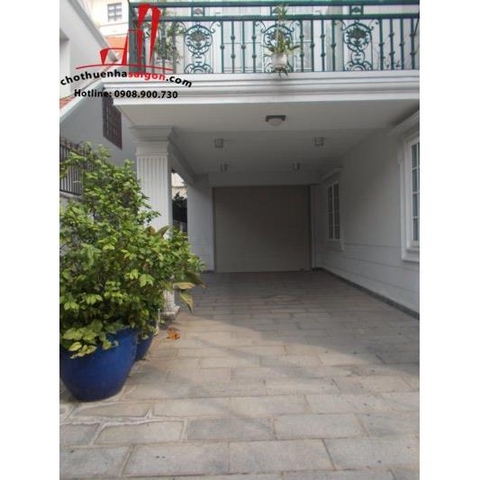 cho thuê biệt thự sân vườn quận 2, phường thảo điền giá cho thuê:4000$/tháng