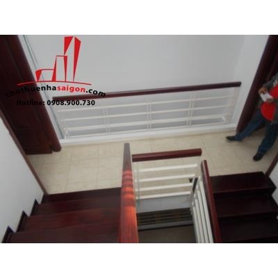 cần cho thuê villa quận 2, đường nguyễn văn hưởng giá cho thuê:1200$/tháng