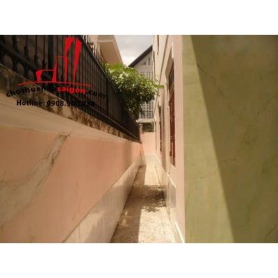 cho thuê biệt thự quận 2, đường trần não, giá 1500$/tháng