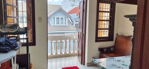 Cho thuê nhà nguyên căn Đường Đỗ Quang P. Thảo Điền, quận 2