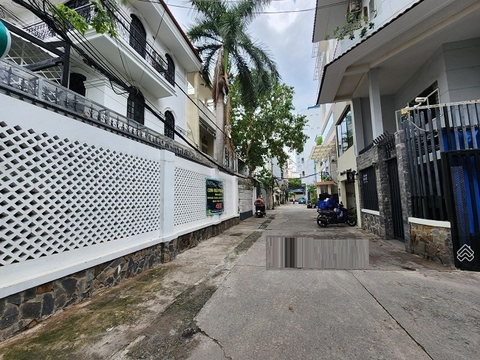 cho thuê biệt thự góc 3mt đường nguyễn cửu vân, p17, quận bình thạnh