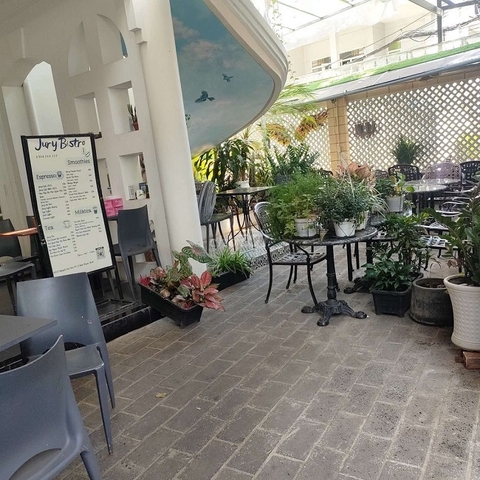 cho thuê biệt thự góc 3mt đường nguyễn cửu vân, p17, quận bình thạnh