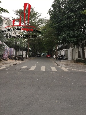 cần cho thuê villa khu villa saigon pear , đường nguyễn hữu cảnh quận bình thạnh, giá cho thuê:100tr/tháng