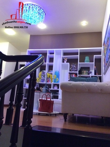 cho thuê villa quận 2 đường  báo chí, phường thảo điền giá cho thuê:1600$/tháng