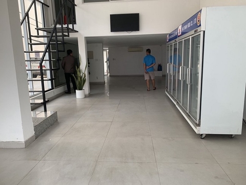 cho thuê nhà goc 2 mặt tiền đường nguyễn cửu vân quận bình thạnh, giá 70tr