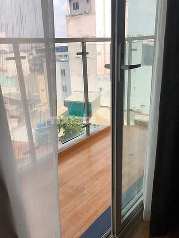 cần cho thuê căn hộ chung cư the monirng star ở quận bình thạnh , 3 phòng ngủ giá 15tr/tháng